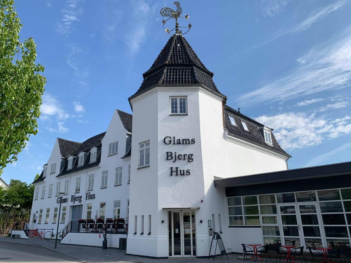 Апарт отель Glamsbjerghus Экстерьер фото